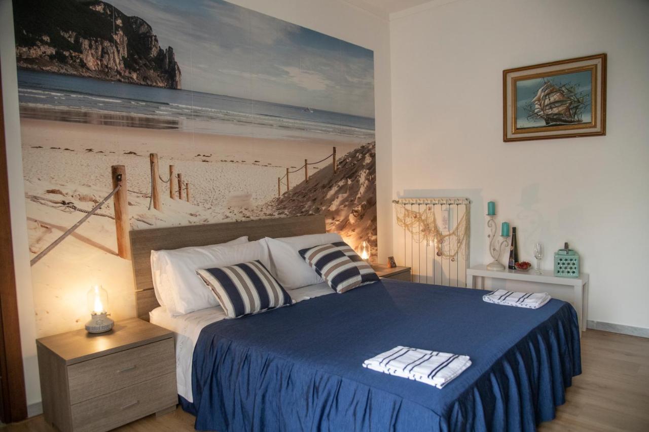 Casa Laura Bed & Breakfast Terracina Exterior photo